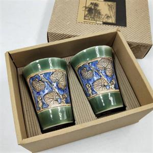 Set of 2 Tumblers or Japanese Beer Mugs - Leaves Design