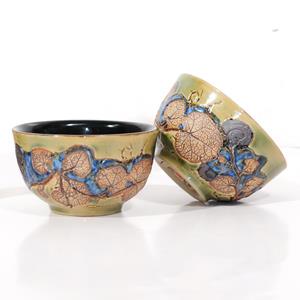 Set of 2 Tea Bowls – Leaves Design
